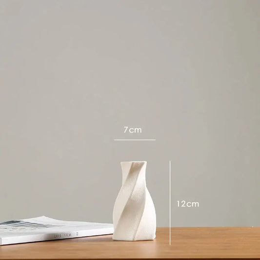 Custom and ComfortModern White Ceramic Vase Chinese Style for Artificial FlowersExplore the Elegant Appeal of the Modern White Ceramic Vase








Item Name: Small Modern White Ceramic Vase Decoration For Flowers Pottery And Porcelain Vases DecCustom and ComfortCustom and ComfortModern White Ceramic Vase